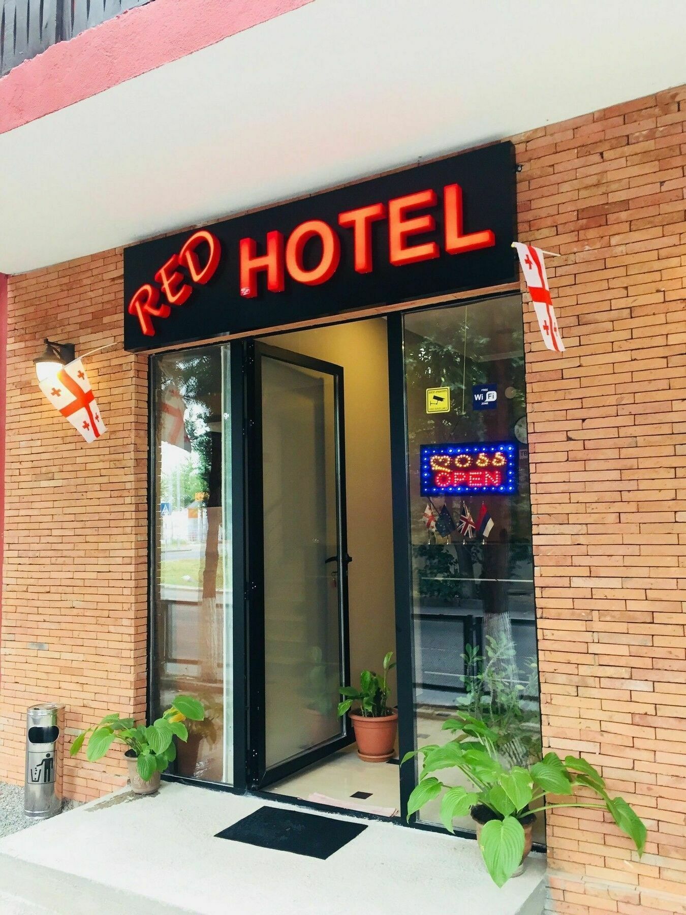Отель Red Тбилиси Экстерьер фото